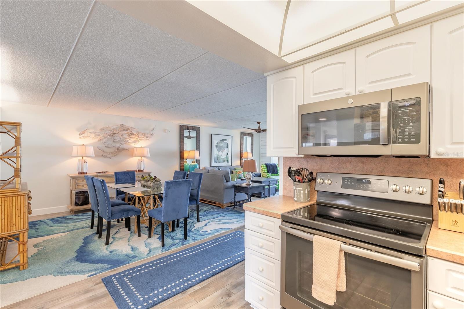 PELICAN - Residential