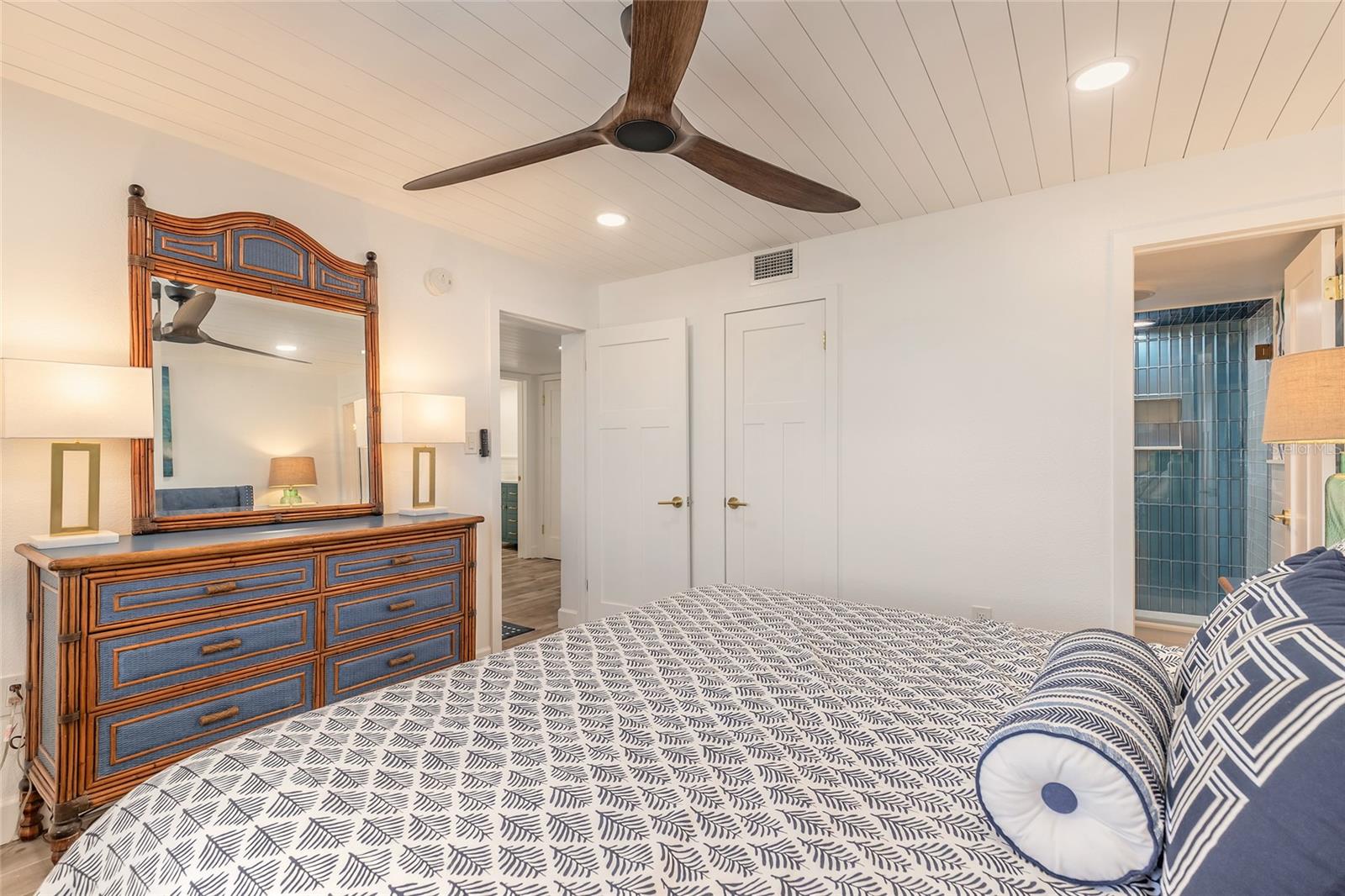 PELICAN - Residential