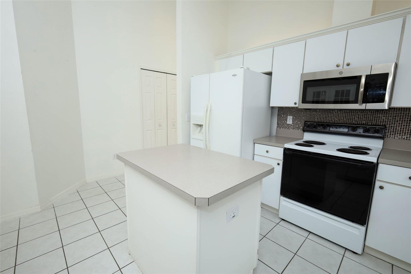 COUNTRY CLUB VILLAGE UNIT 3 - Residential