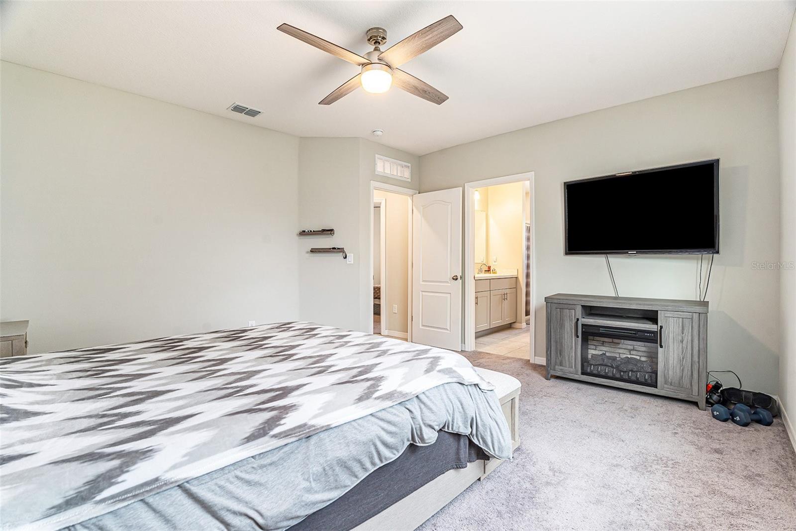 ROYAL HIGHLANDS UNIT 7 - Residential