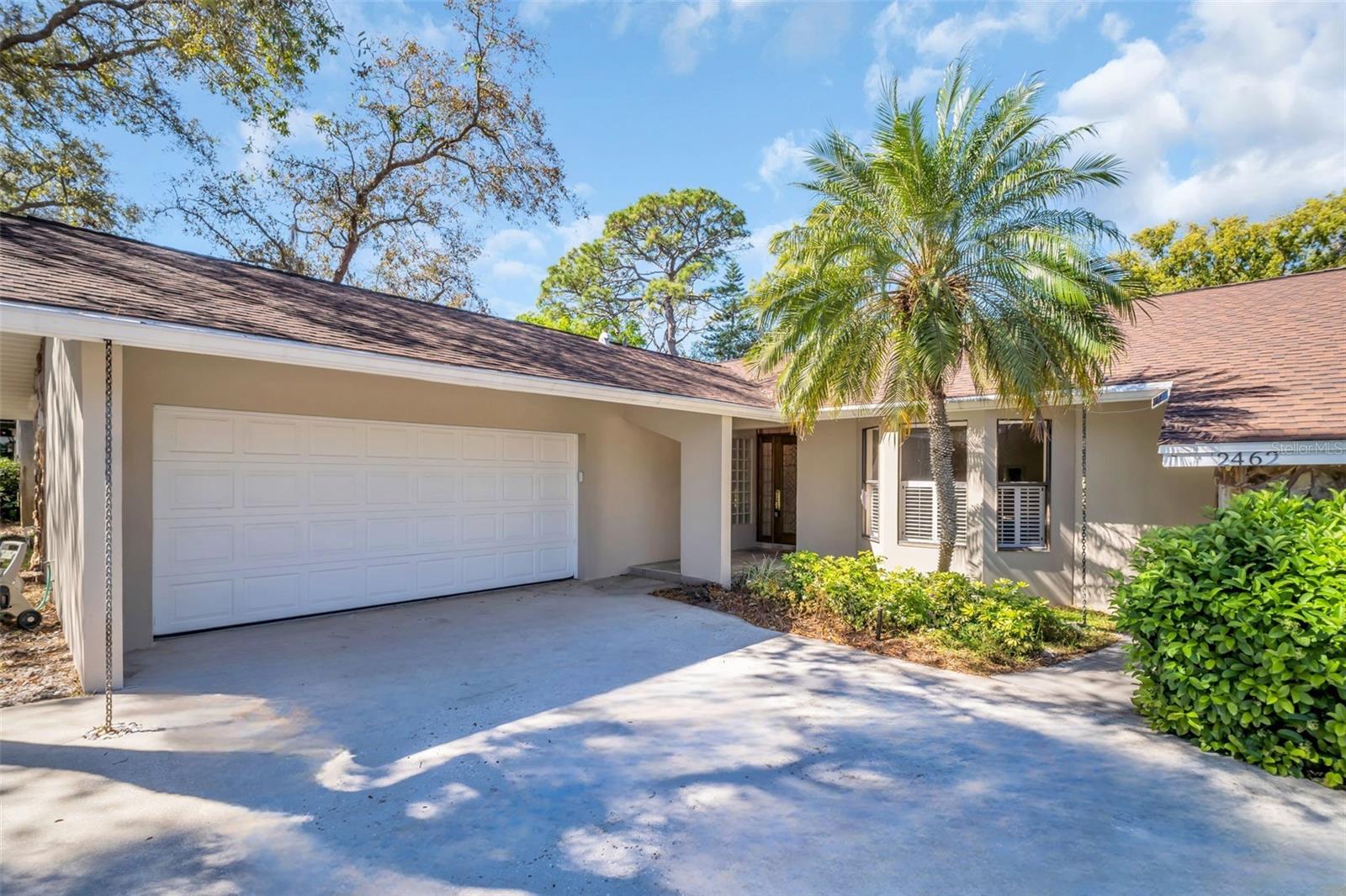 2462 INDIAN TRAIL E