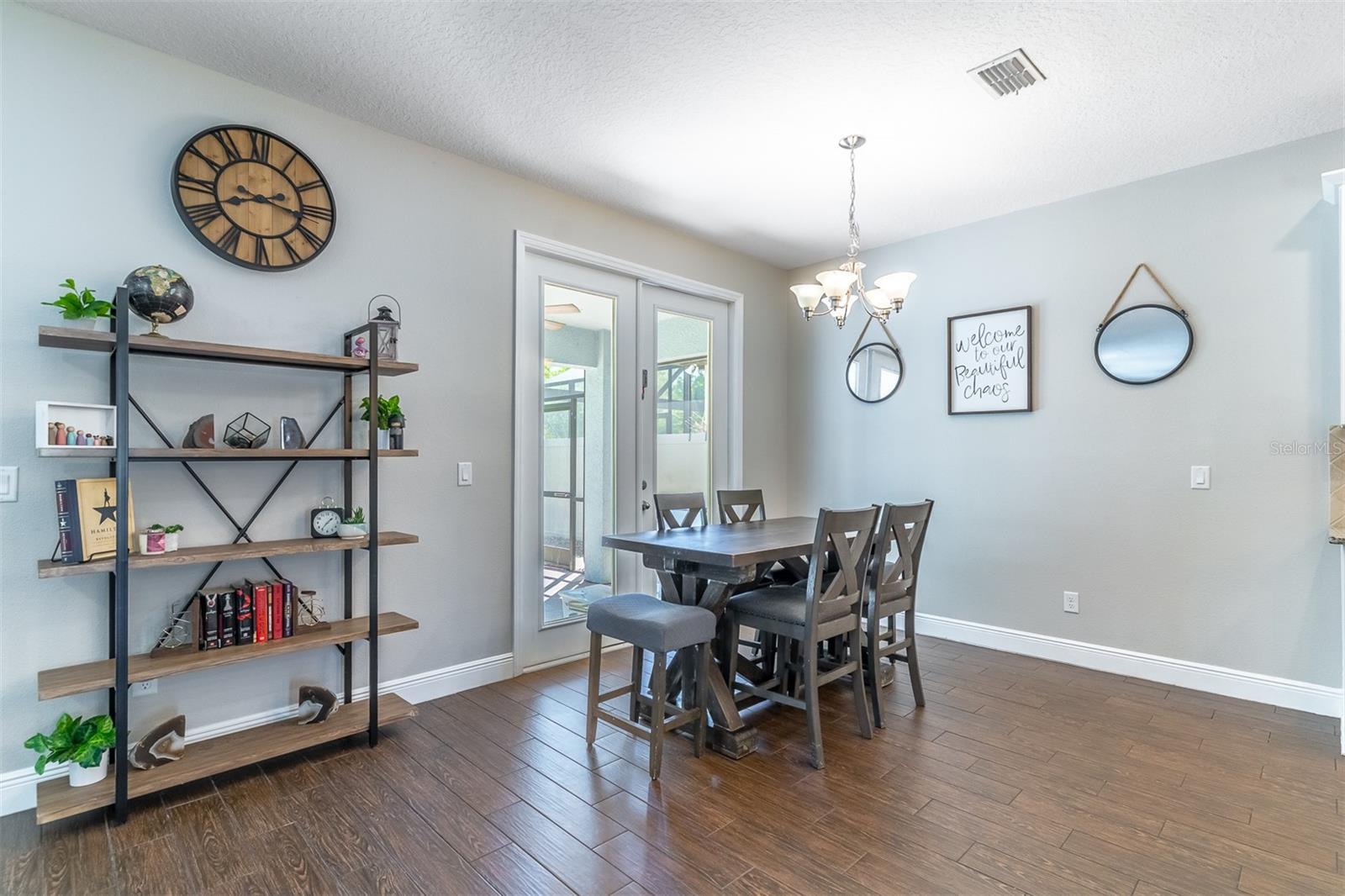 SEVEN OAKS - Residential