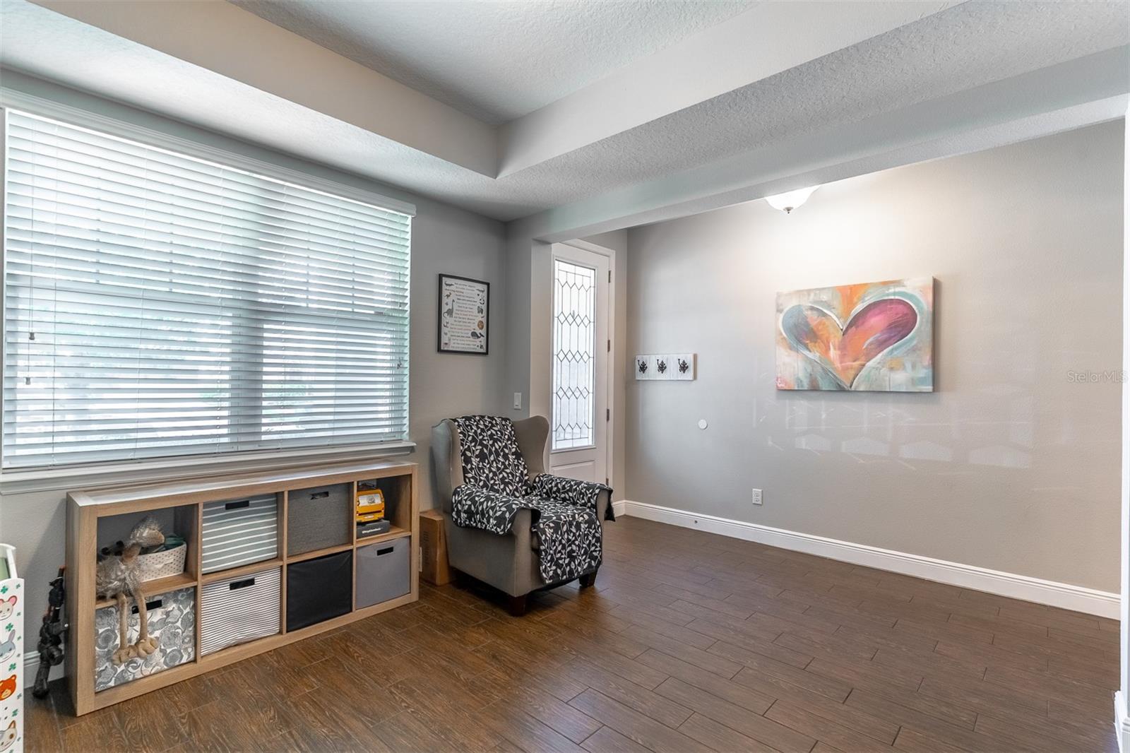 SEVEN OAKS - Residential