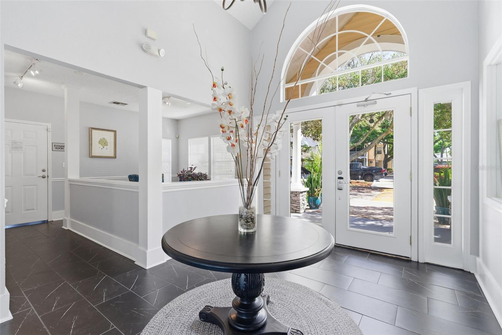 BENTLEY AT COBBS LANDING CONDO THE - Residential