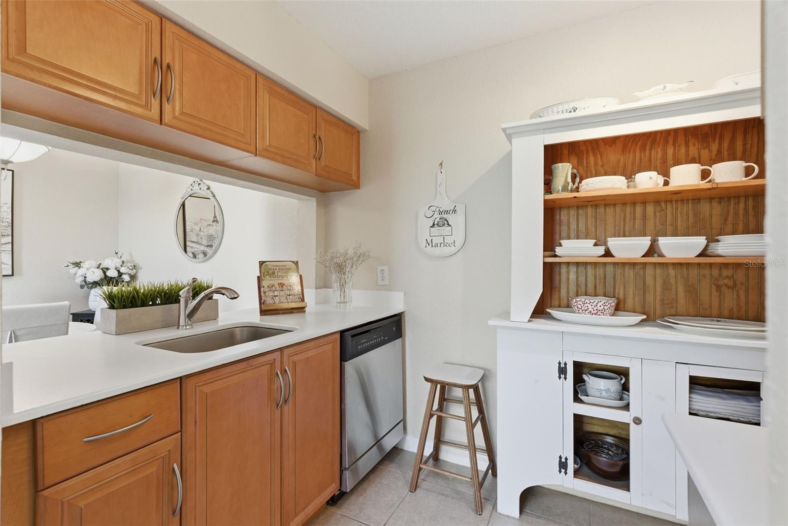 BENTLEY AT COBBS LANDING CONDO THE - Residential