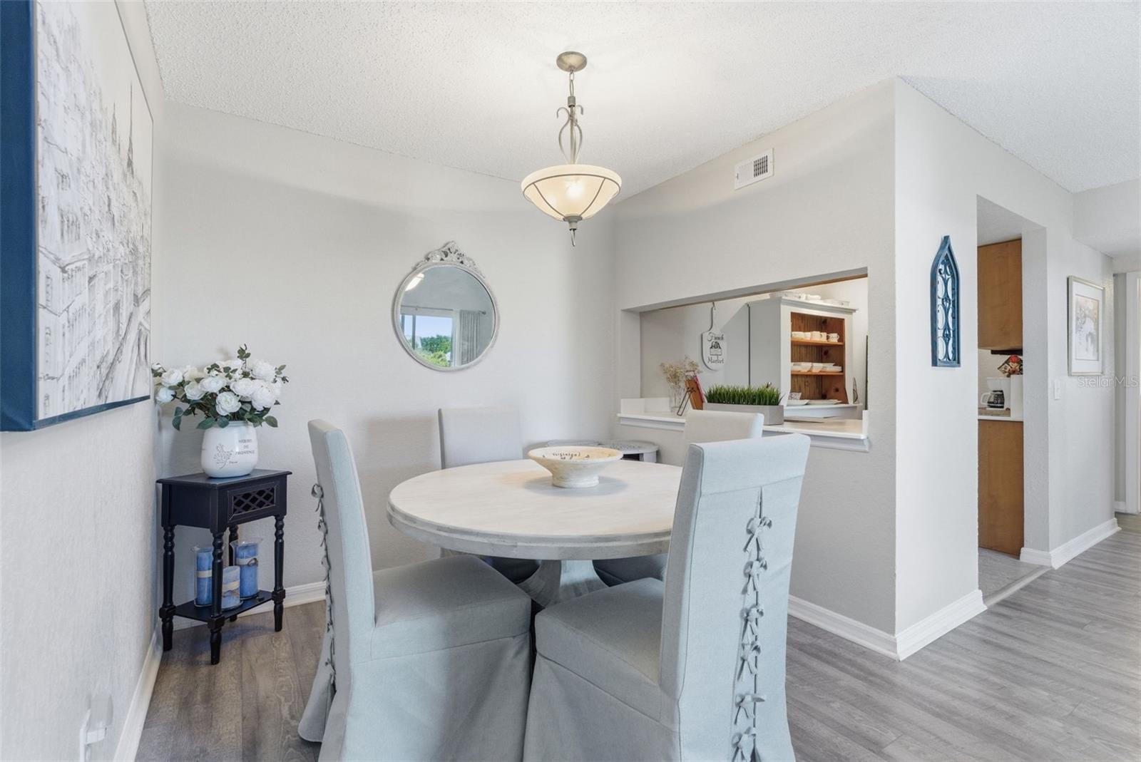 BENTLEY AT COBBS LANDING CONDO THE - Residential