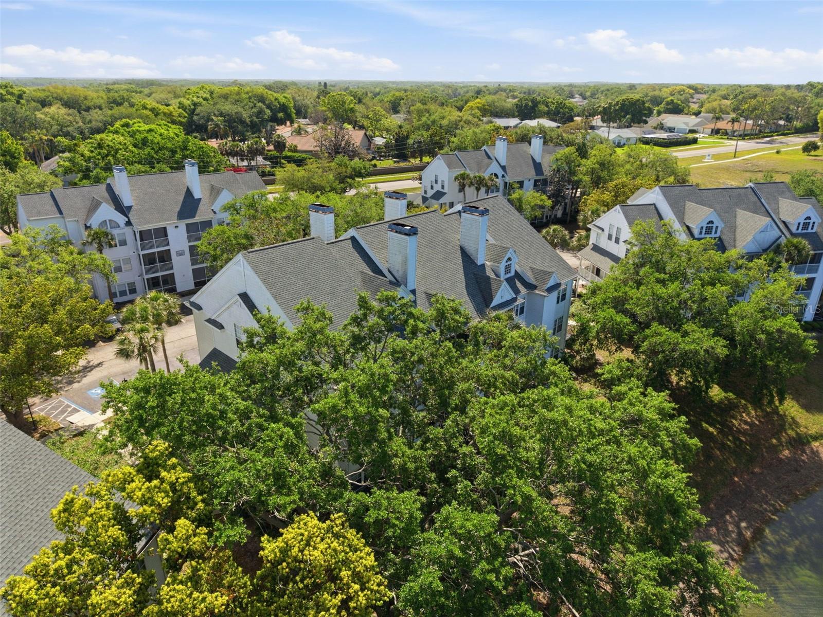 BENTLEY AT COBBS LANDING CONDO THE - Residential