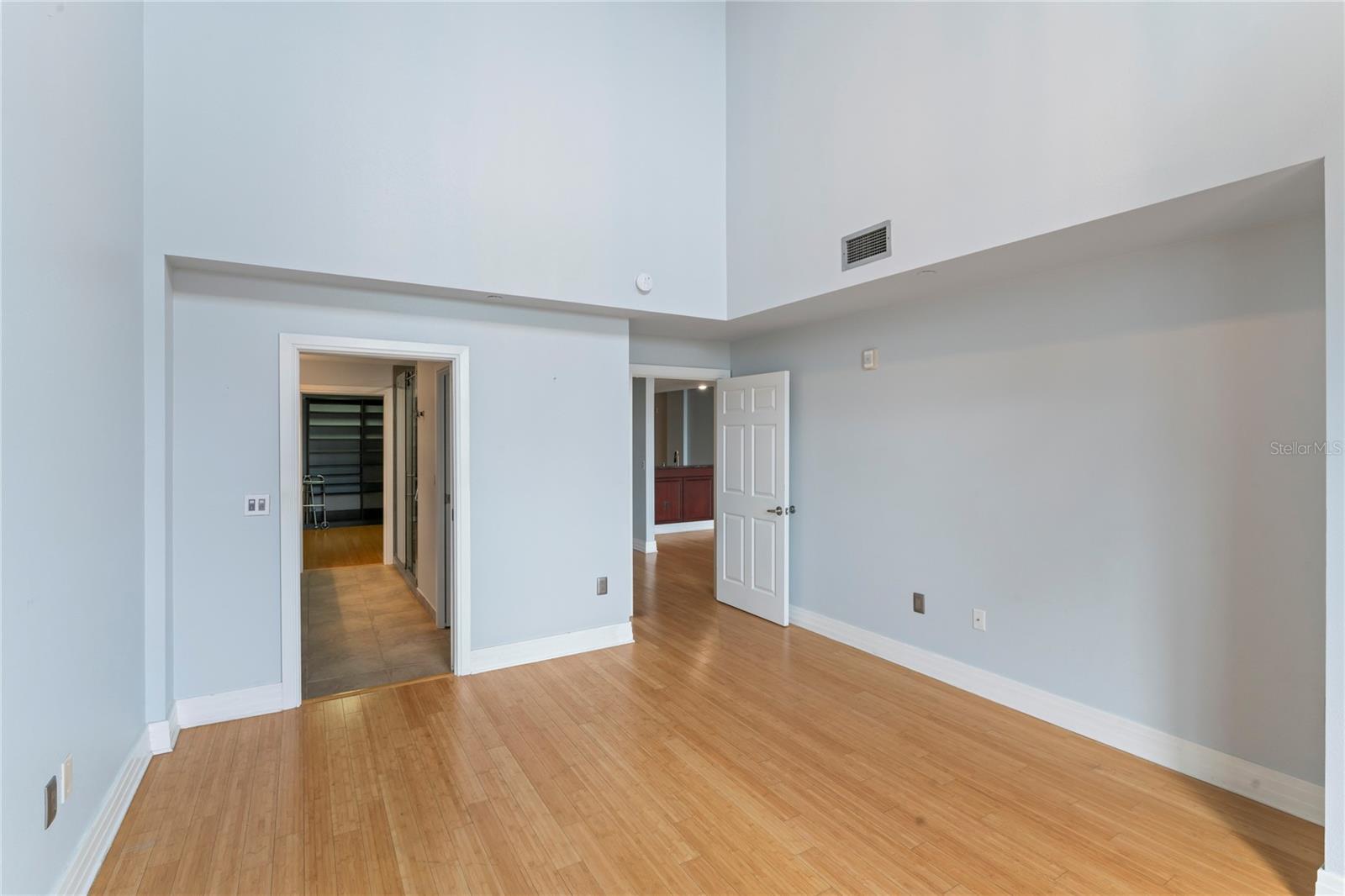 1108 N FRANKLIN STREET 707
