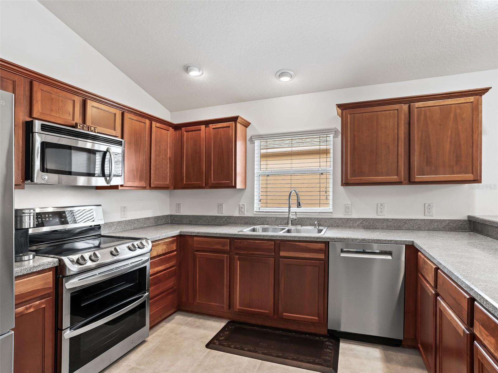 VILLAGES OF SUMTER EDGEWATER BUNGALOWS - Residential
