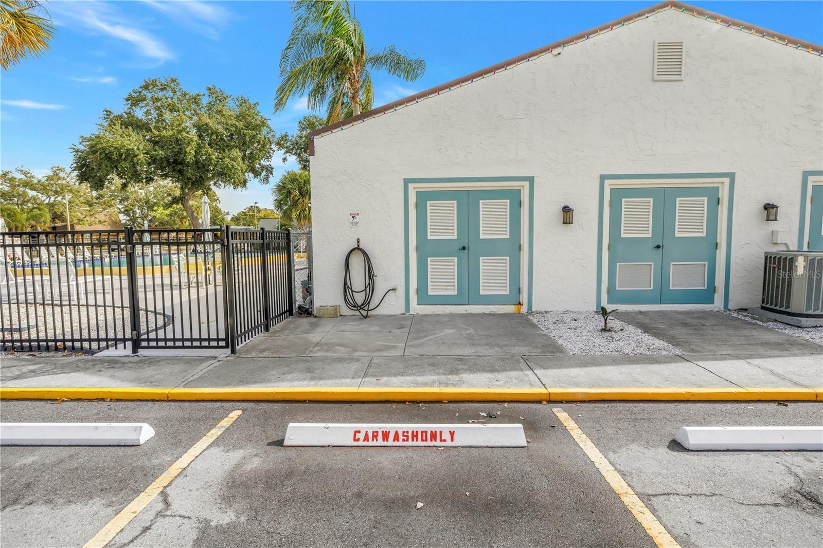 MISSION OAKS CONDO - Residential