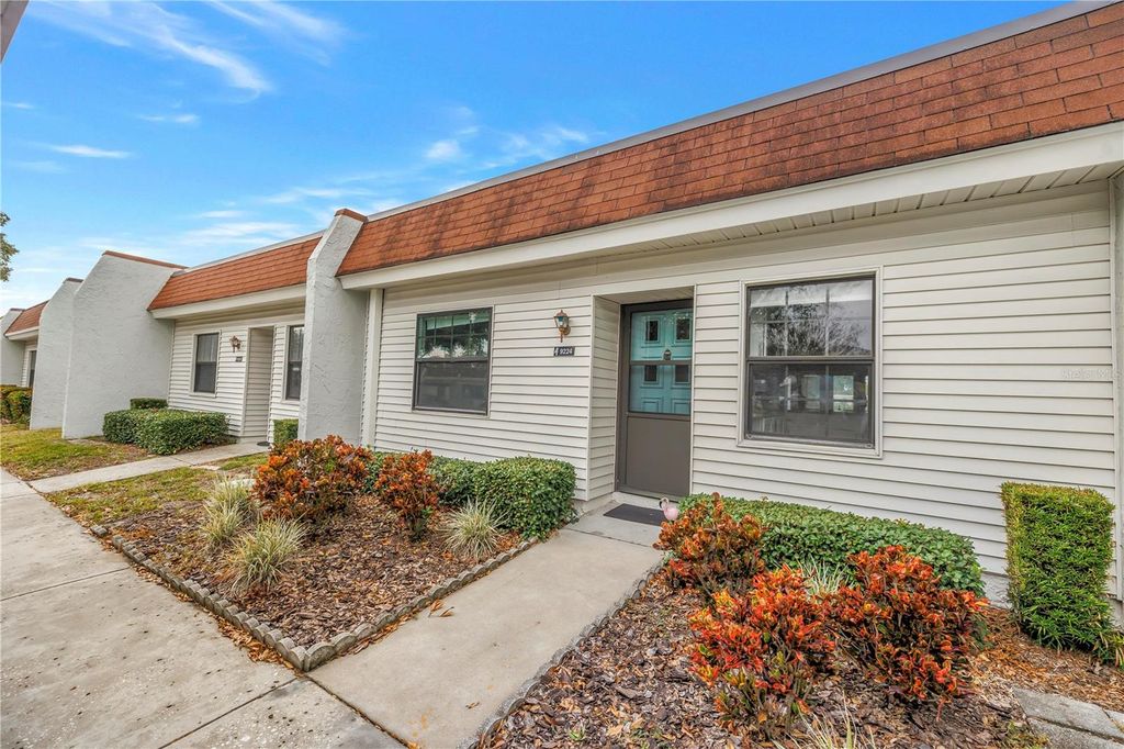 Photo of 9224 Mission Oaks Boulevard, Seminole, FL 33776 (MLS # TB8449710)