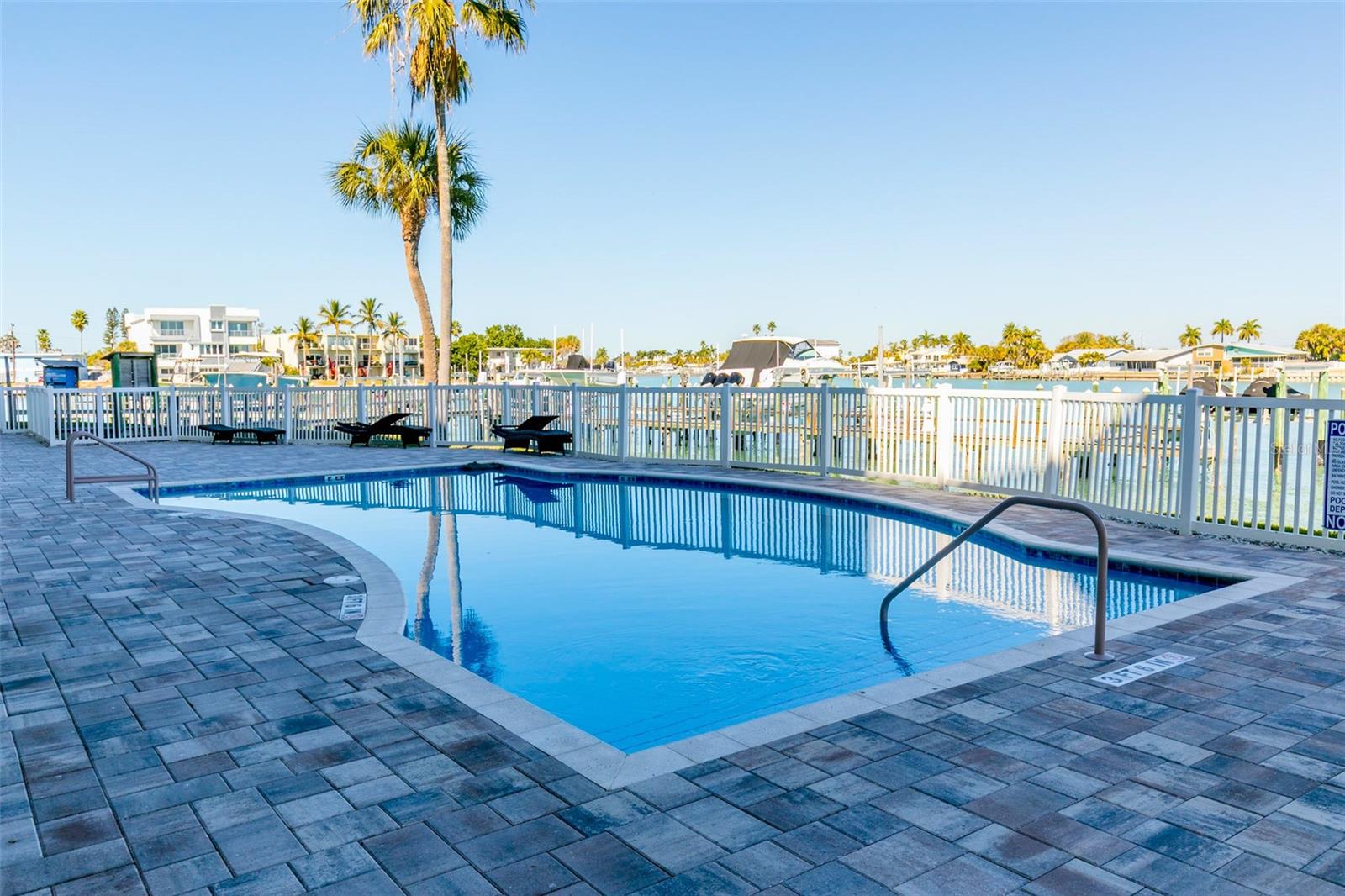 LA BELLA VITA CONDO - Residential