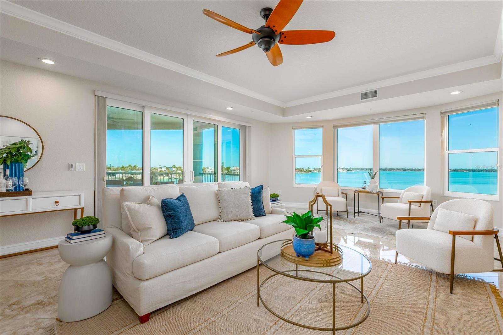 LA BELLA VITA CONDO - Residential