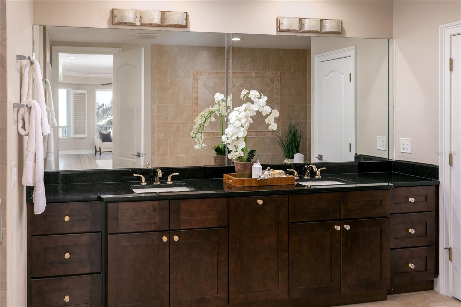 LA BELLA VITA CONDO - Residential