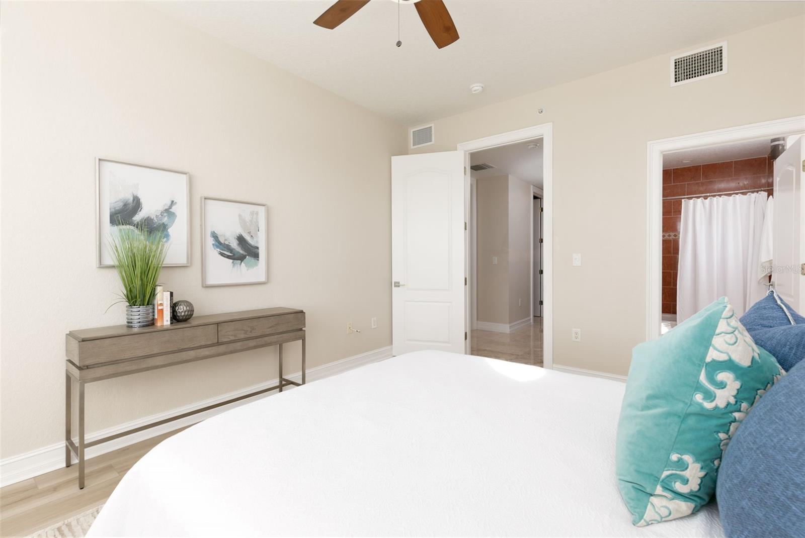 LA BELLA VITA CONDO - Residential