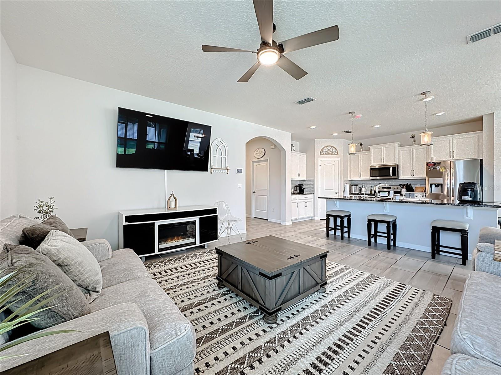 BRIDLEWOOD - Residential