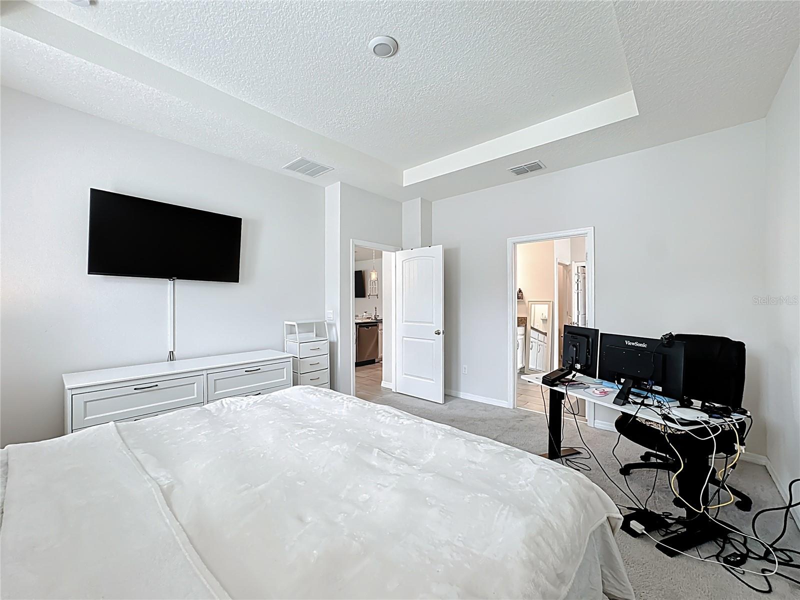 BRIDLEWOOD - Residential