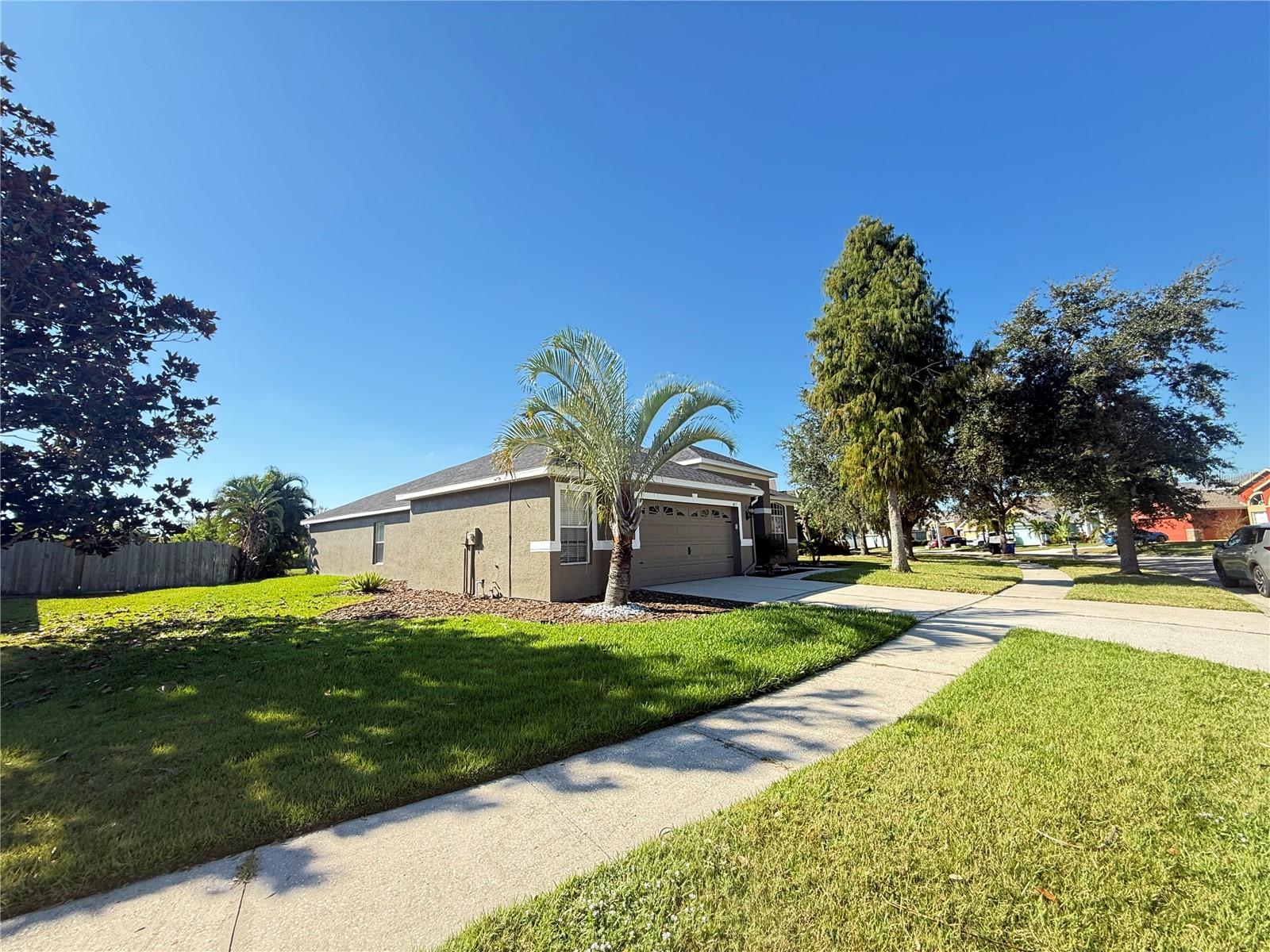 6817 CROMWELL GARDEN DRIVE