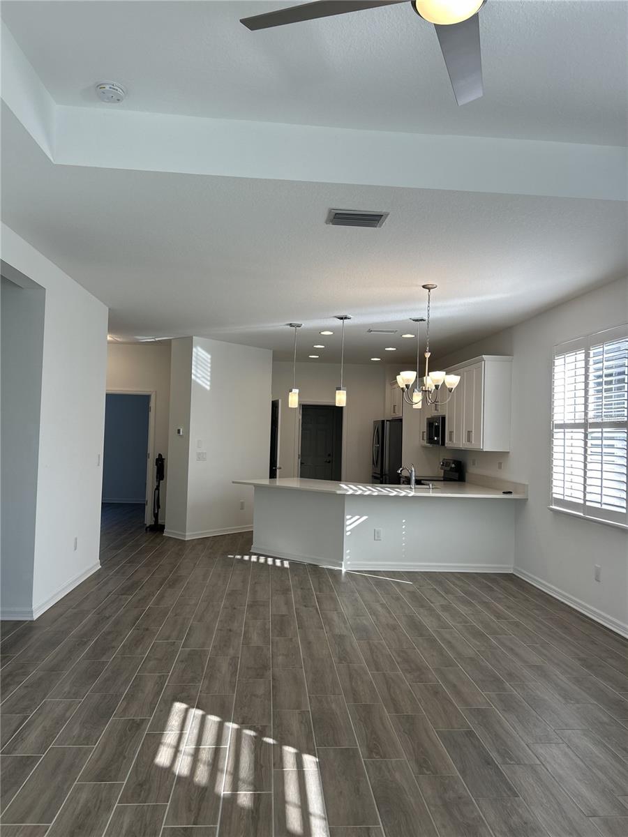 AMBERLY PH II - Residential