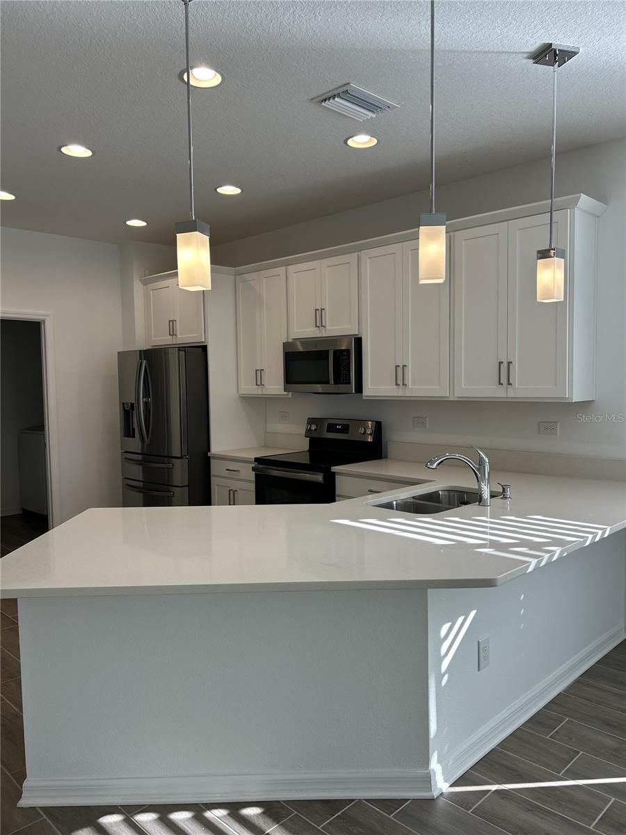 AMBERLY PH II - Residential