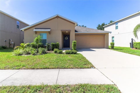 Photo of 135 Cascade Bend Drive, Ruskin, FL 33570 (MLS # A4701201)