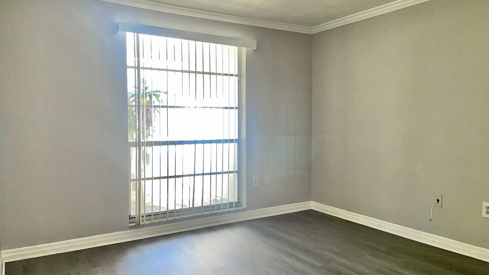 GARDENS BEACON SQUARE CONDO02 - Residential