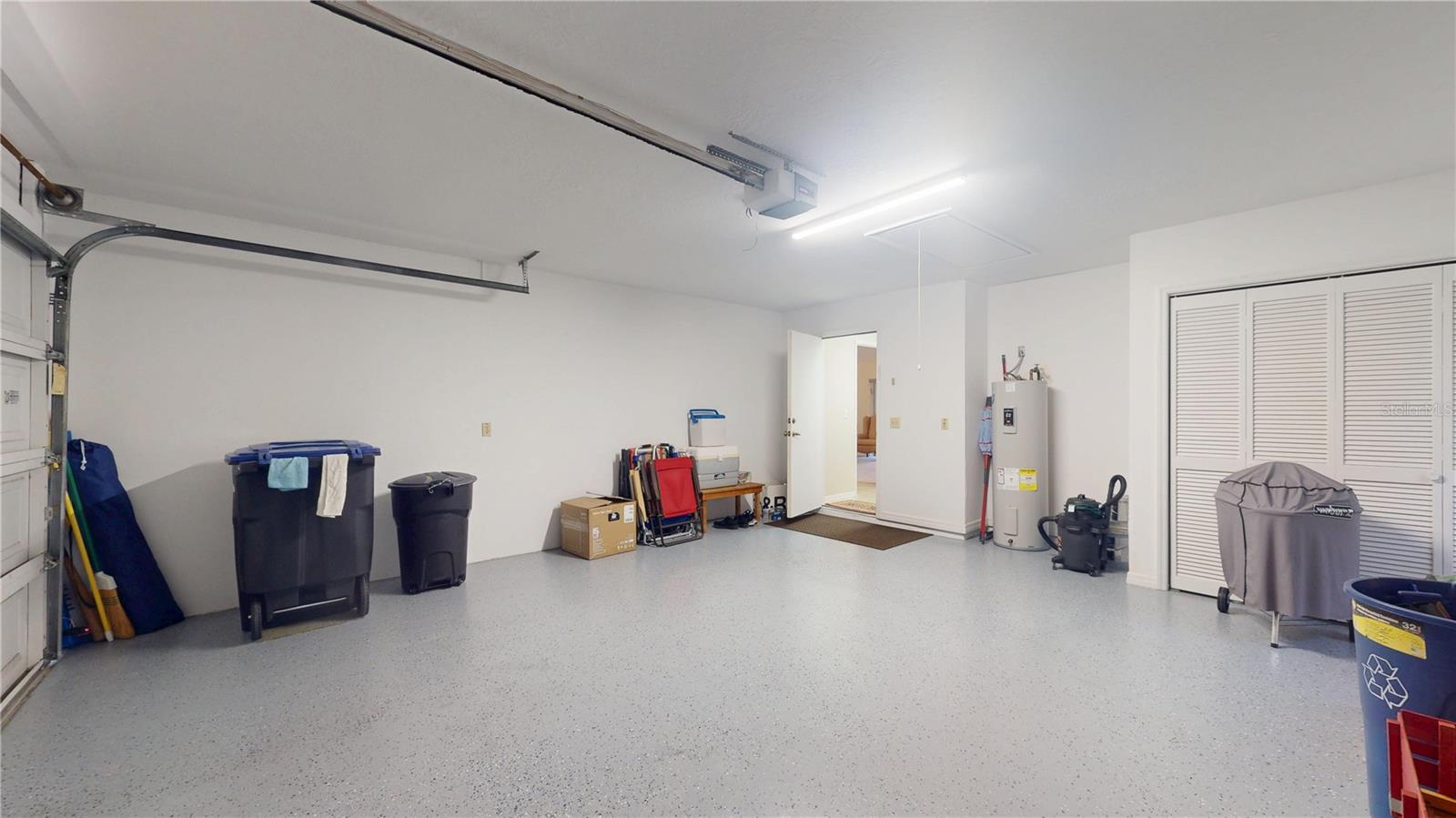 OAKWOOD VILLAGE BEVERLY HILLS PH 01 - Residential