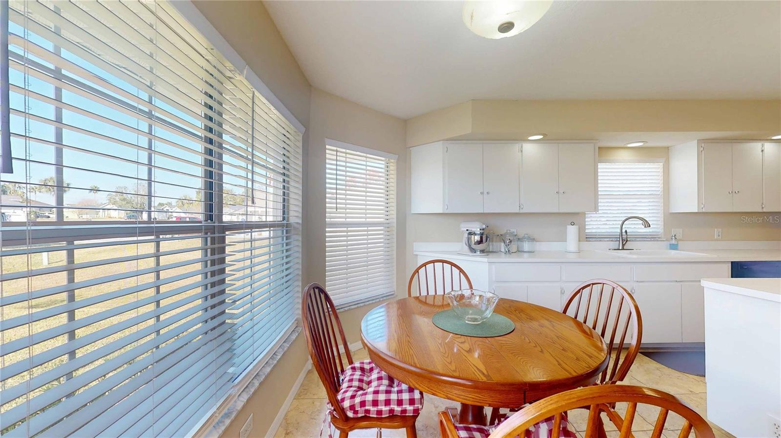 OAKWOOD VILLAGE BEVERLY HILLS PH 01 - Residential