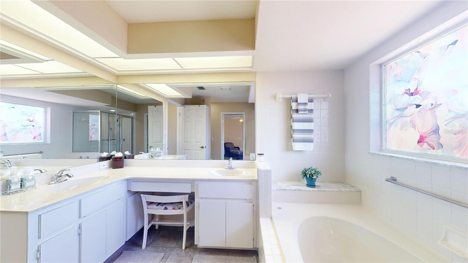 OAKWOOD VILLAGE BEVERLY HILLS PH 01 - Residential