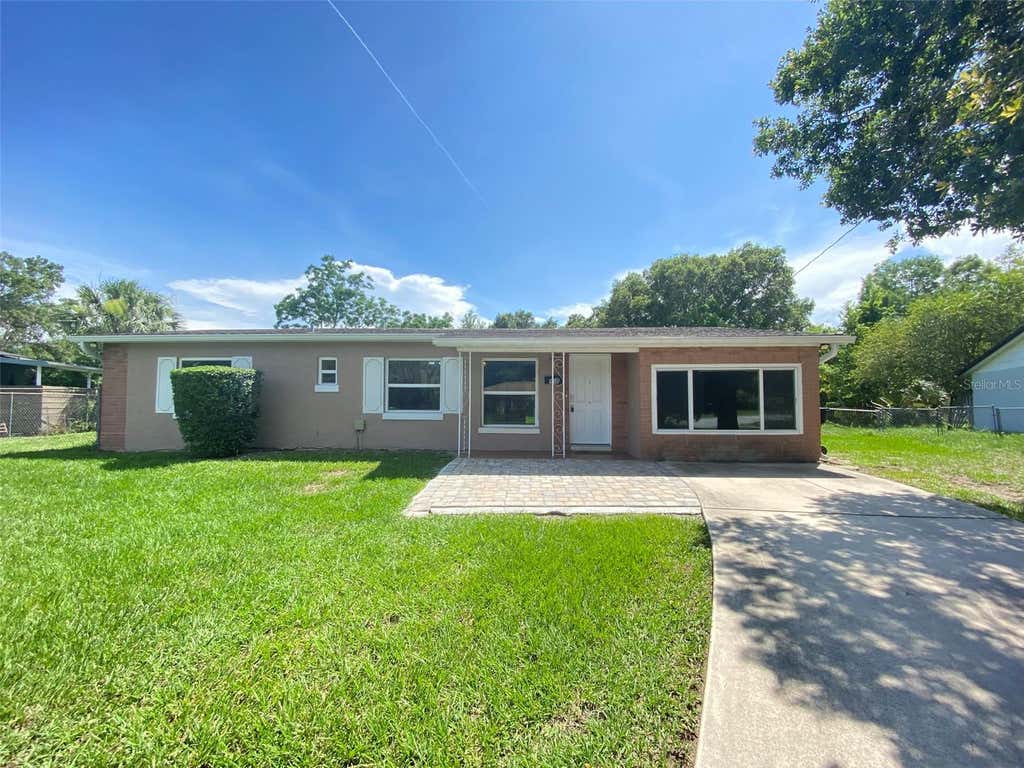 Photo of 908 Teatro Court, Orlando, FL 32807 (MLS # O6435241)