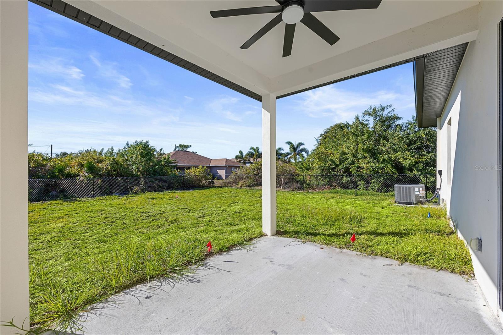 ROTONDA LAKES - Residential