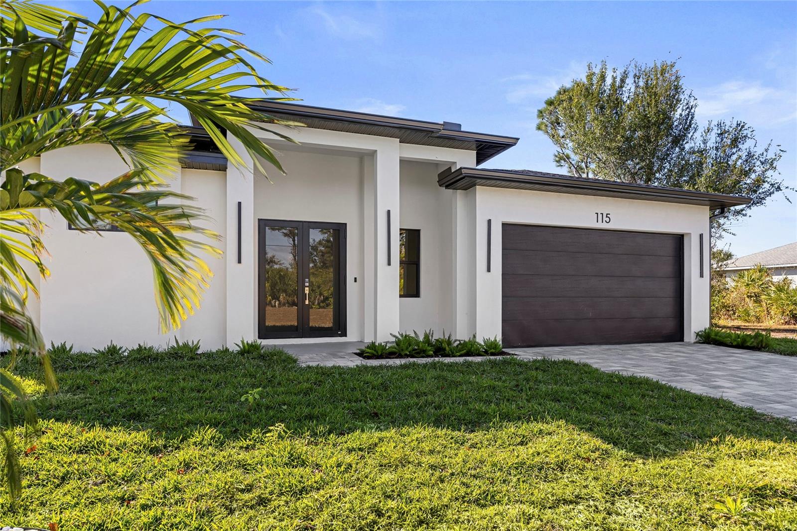 ROTONDA LAKES - Residential