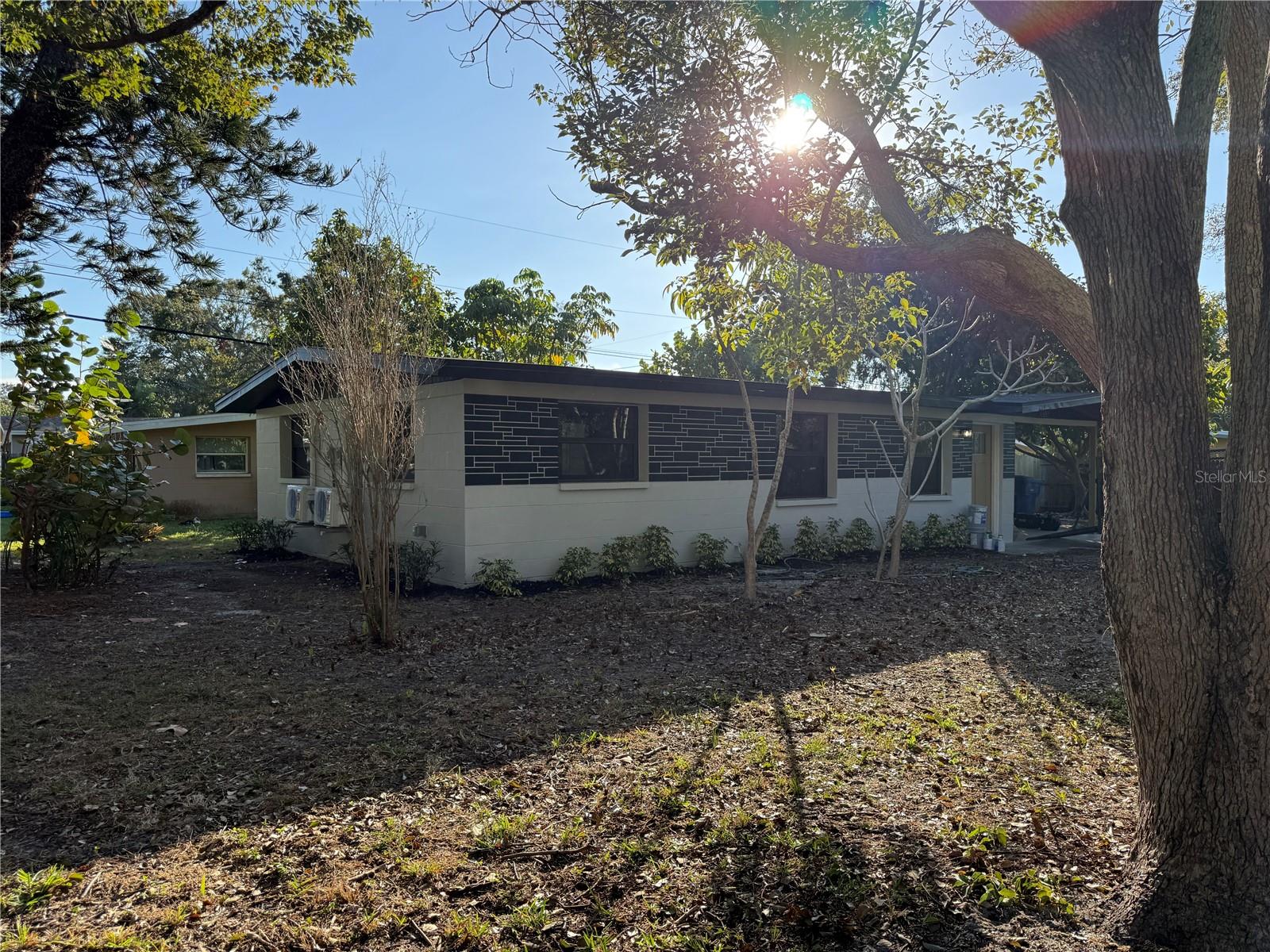 3000 KAREN AVENUE