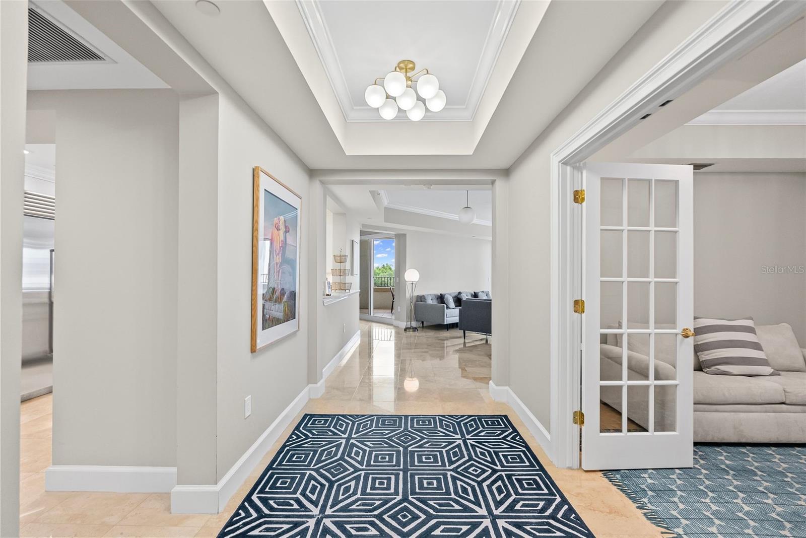 300 BEACH DRIVE NE 401