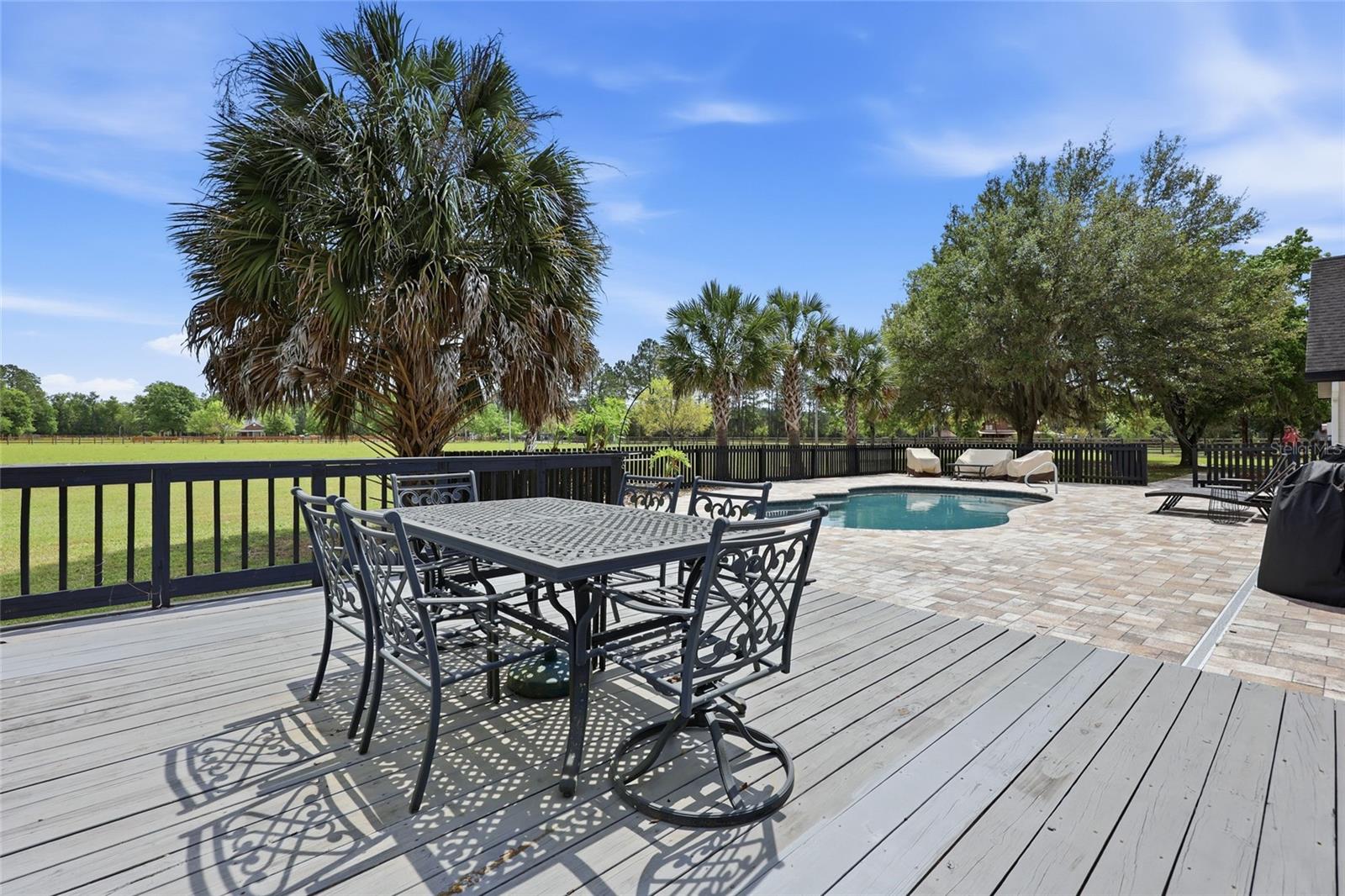 THE HALBROOK FARM - Residential