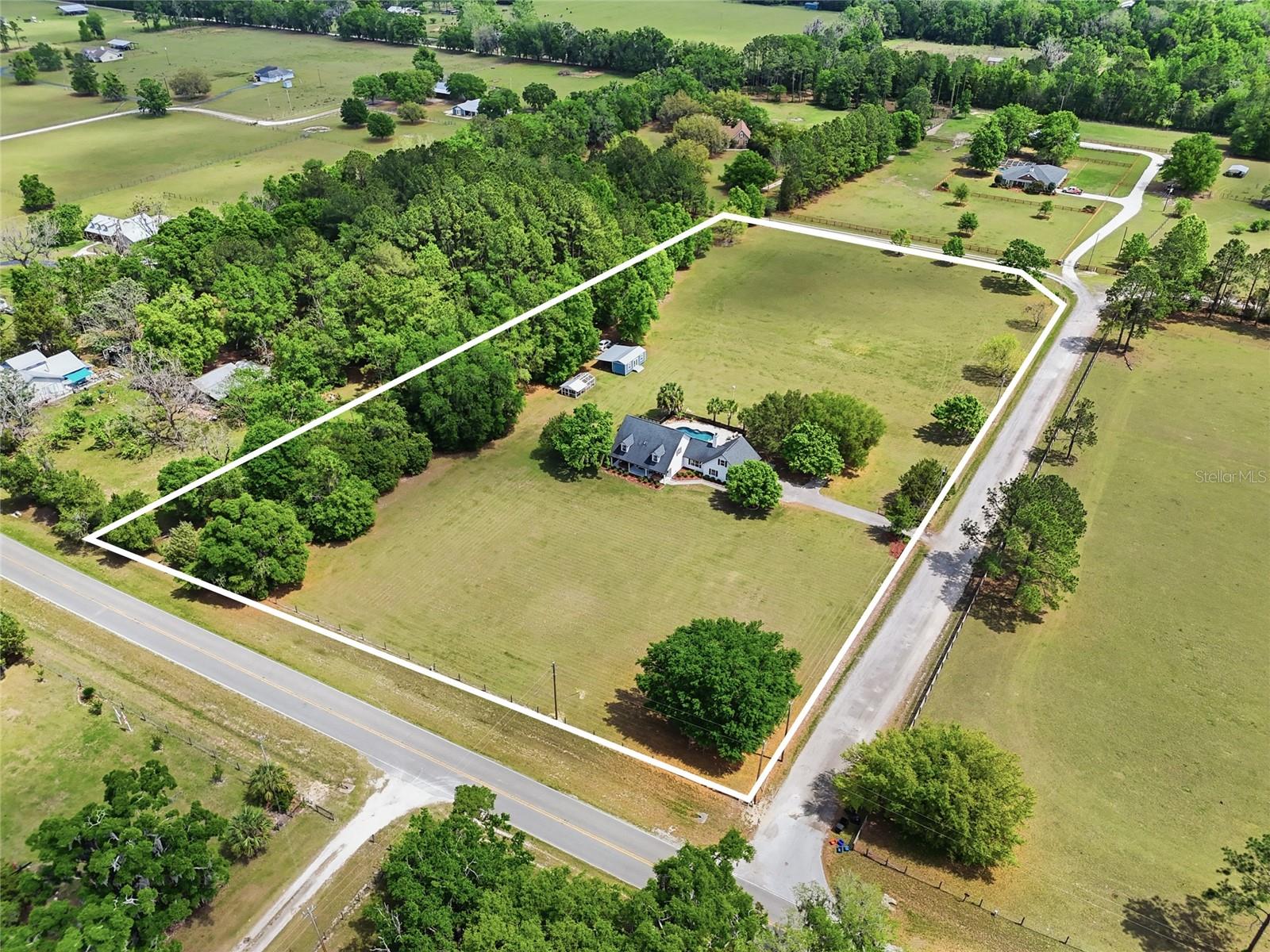 THE HALBROOK FARM - Residential