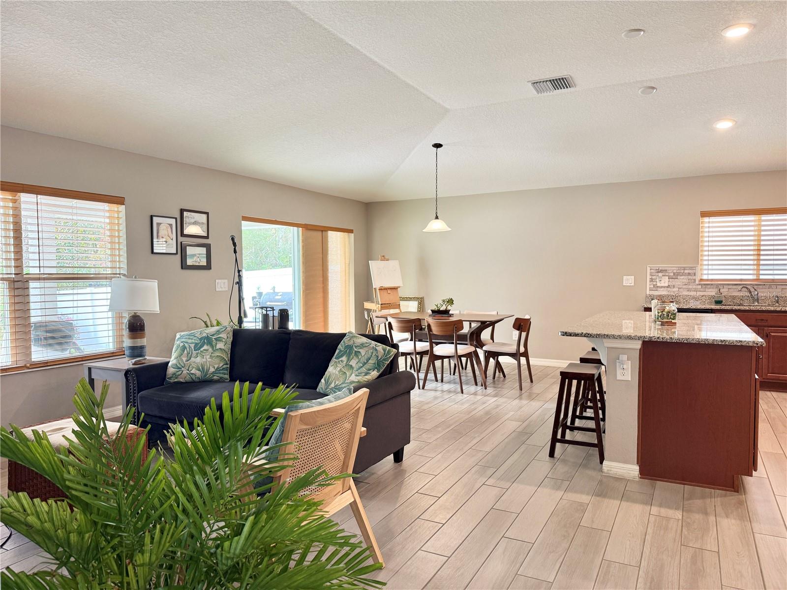 FREEDOM RIDGE - Residential