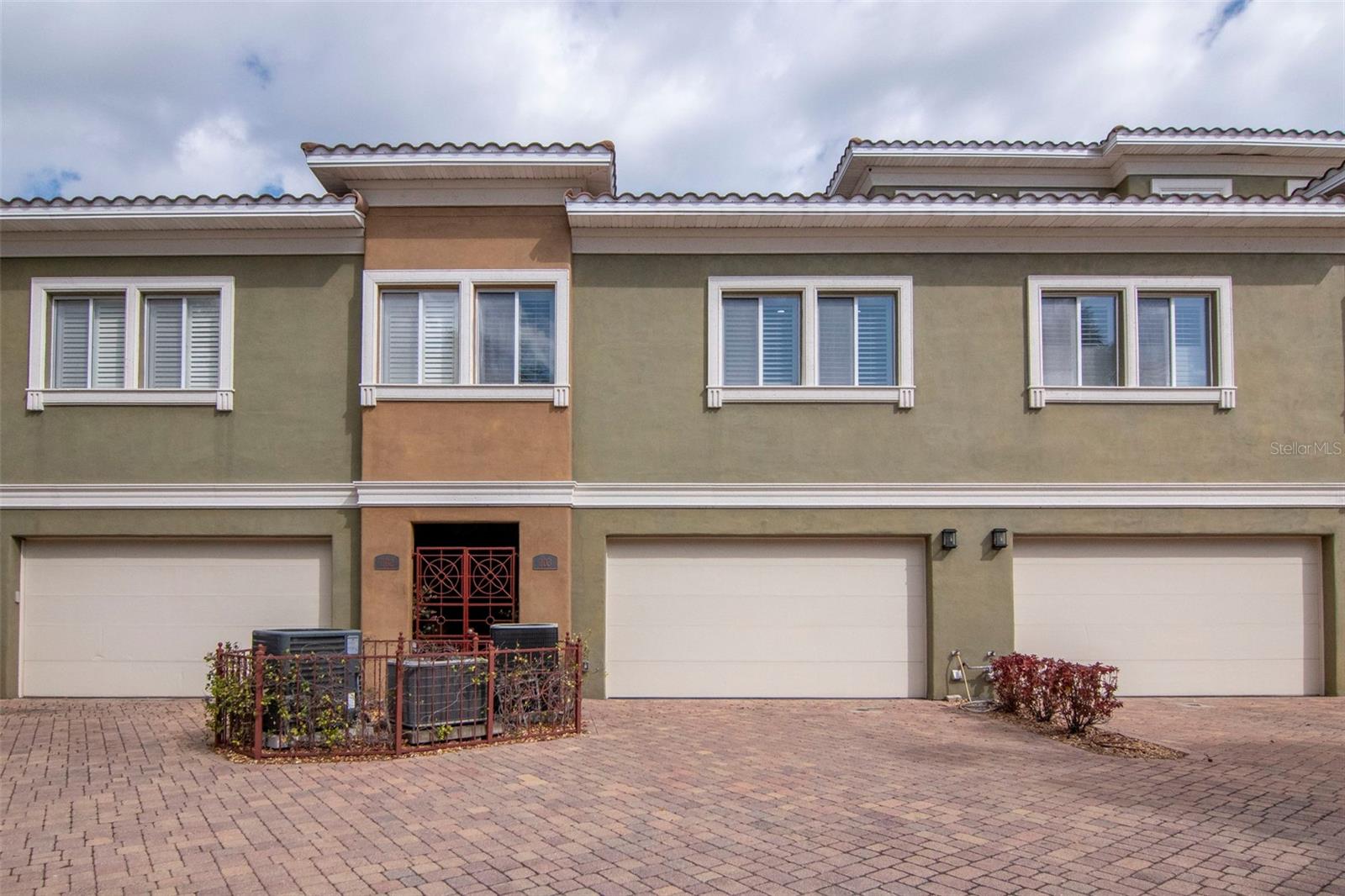 ASBURY PARK VILLAS & TOWNHOU - Residential