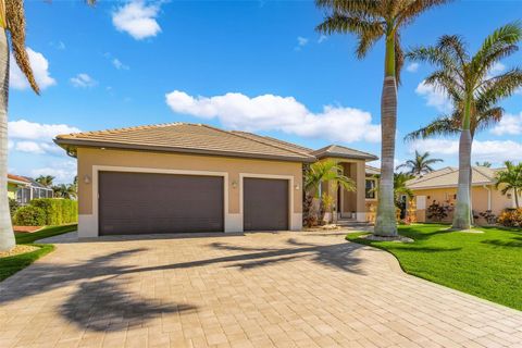 A home in PUNTA GORDA