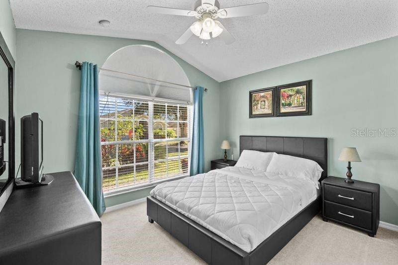 ORANGE TREE PH 04 LT 401 BEING IN 15-24-2 - Residential