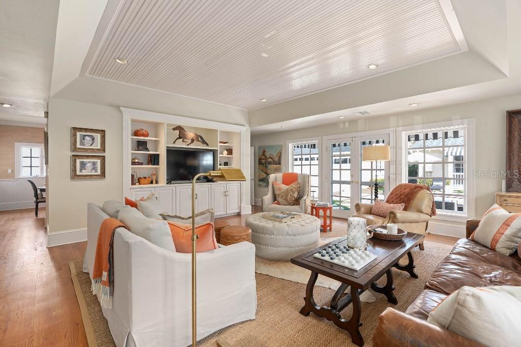 CORTLAND PARK - Residential