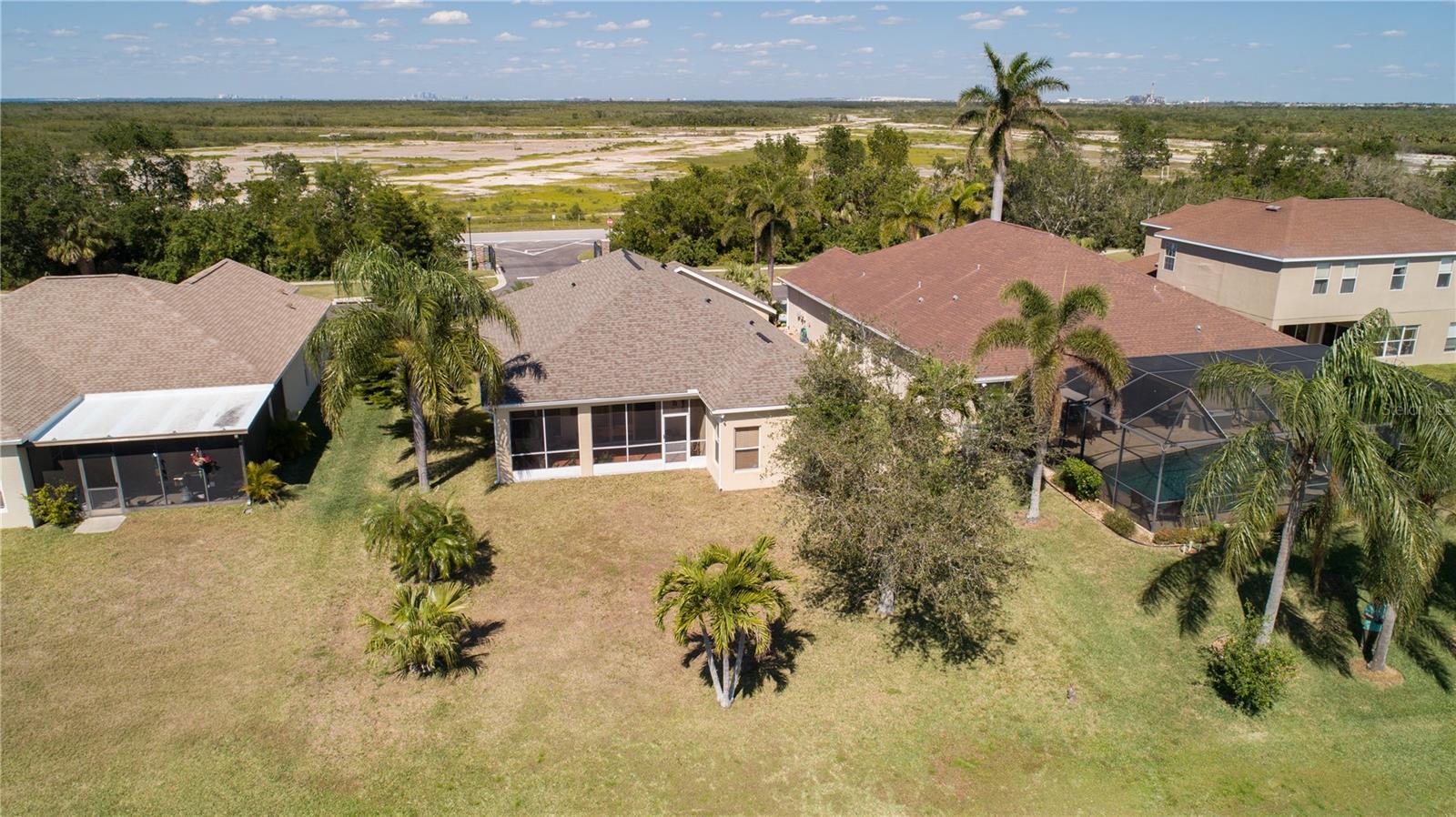 1648 MIRA LAGO CIRCLE
