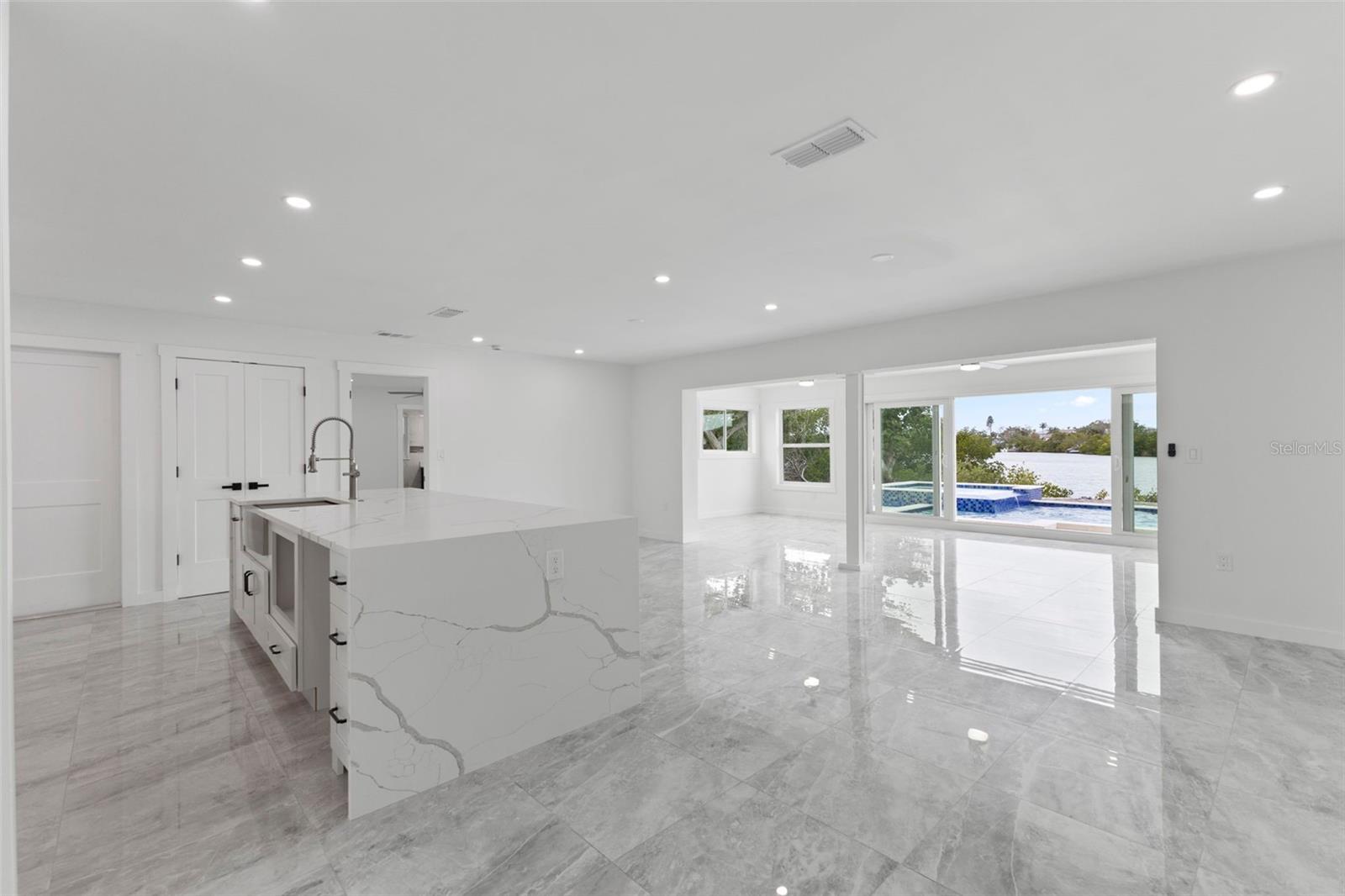 TERRA CEIA ISLAND - Residential