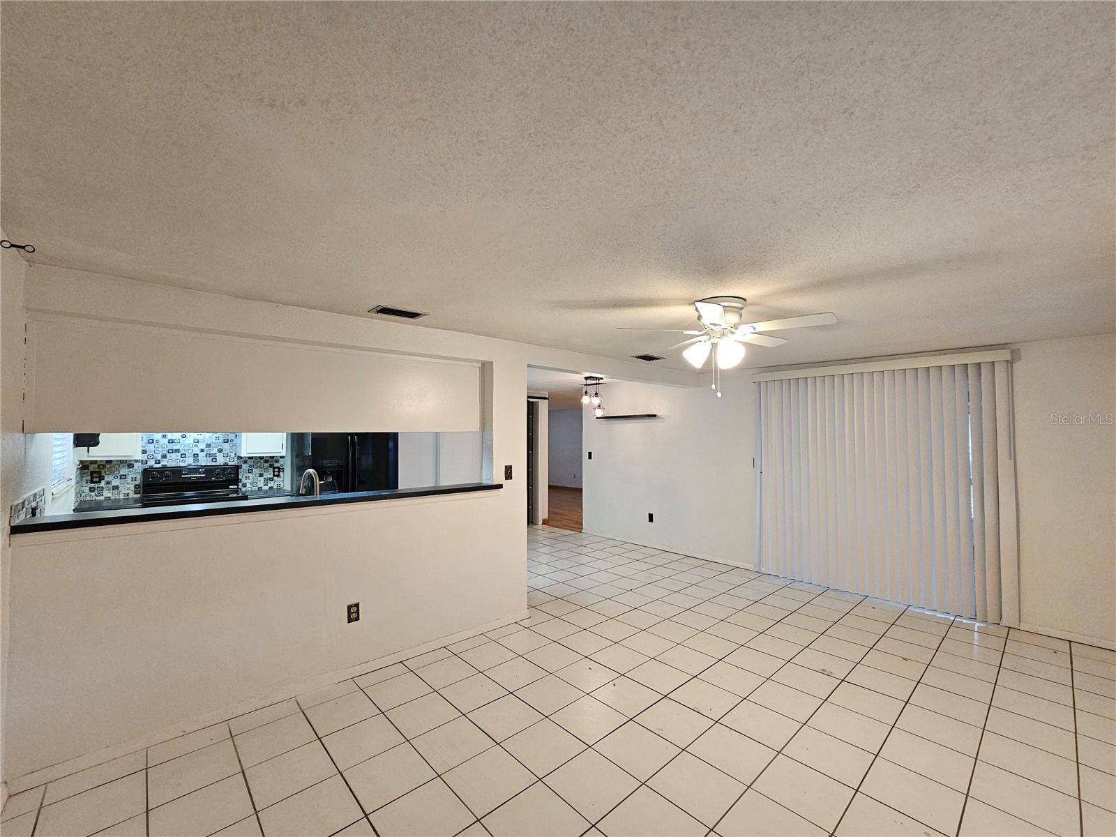 HOLIDAY GARDENS ESTATES - Residential Lease