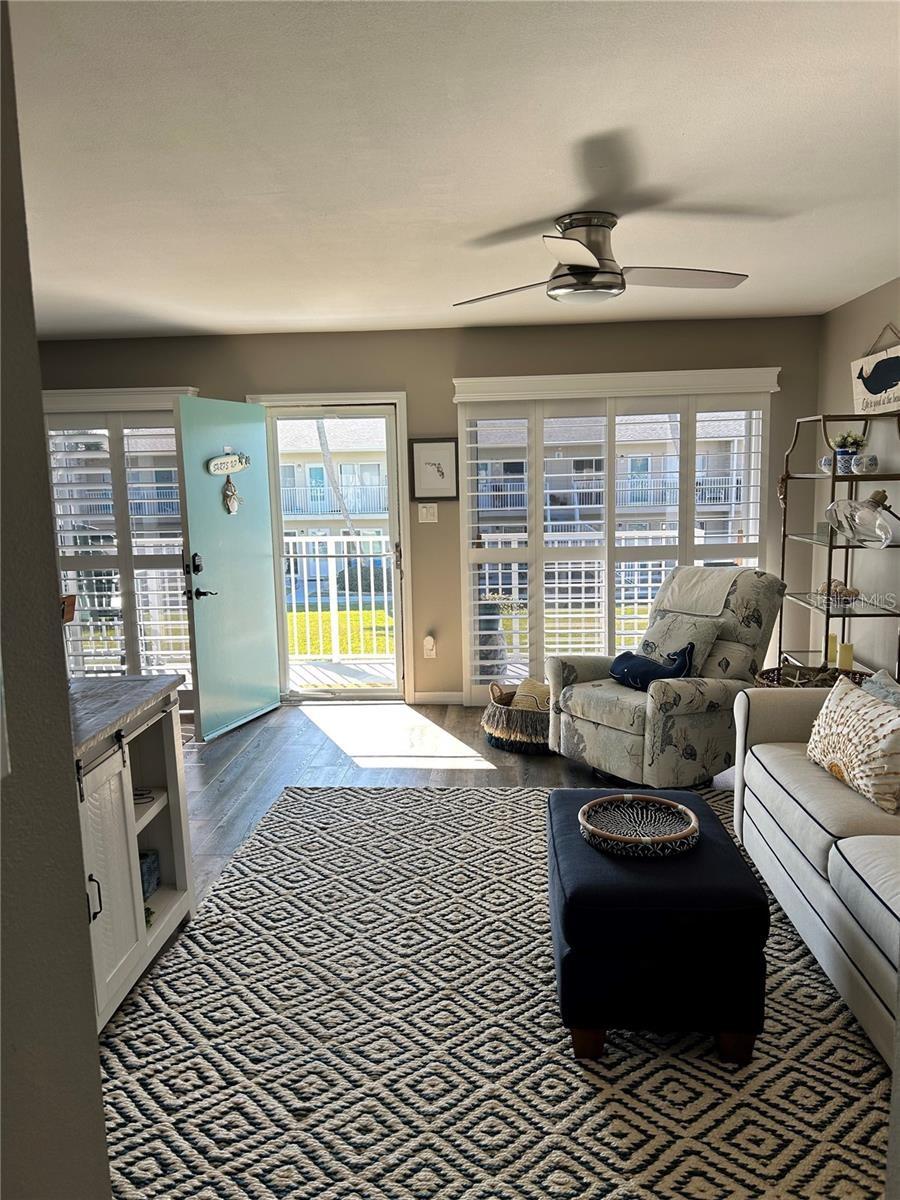 335 N CAUSEWAY C23