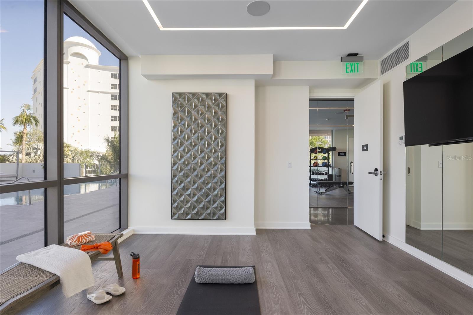 EVOLUTION - Residential Lease