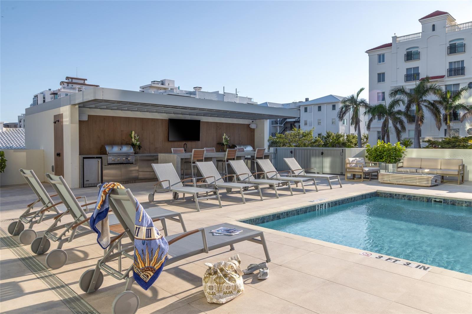 EVOLUTION - Residential Lease