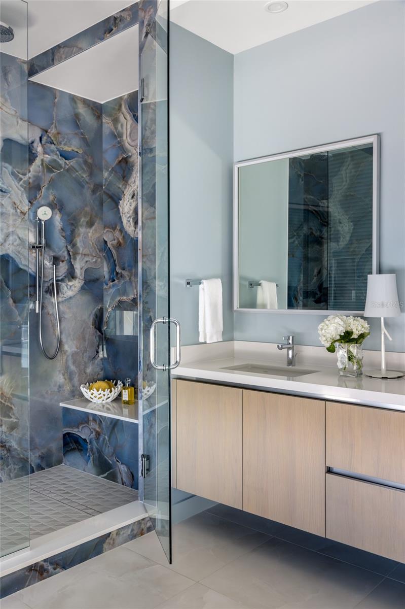 EVOLUTION - Residential Lease