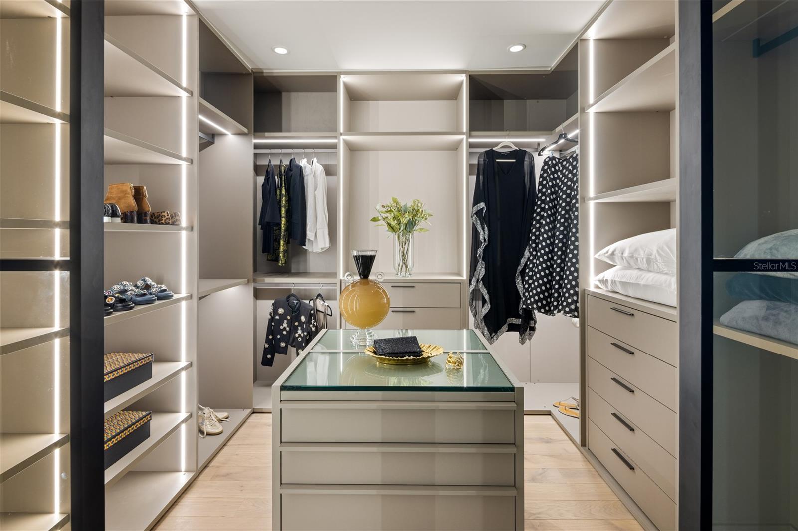 EVOLUTION - Residential Lease