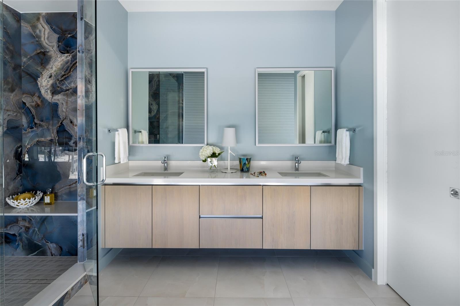 EVOLUTION - Residential Lease